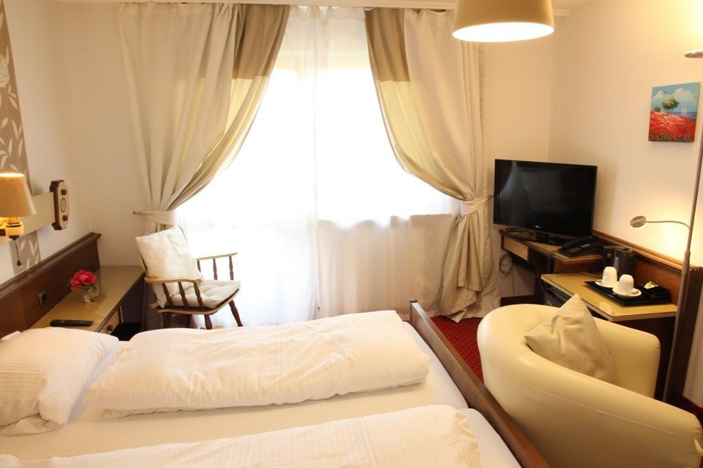 Kurhotel Wuerdinger Hof Bad Füssing Rom bilde